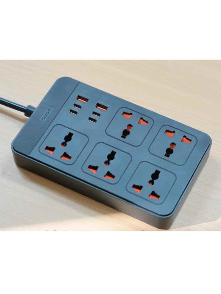 Remax RP-U195 Power Strip Adapter 2A+4C+5Sockets 2500W+30W Wire Length 1.5m (EU Plug)