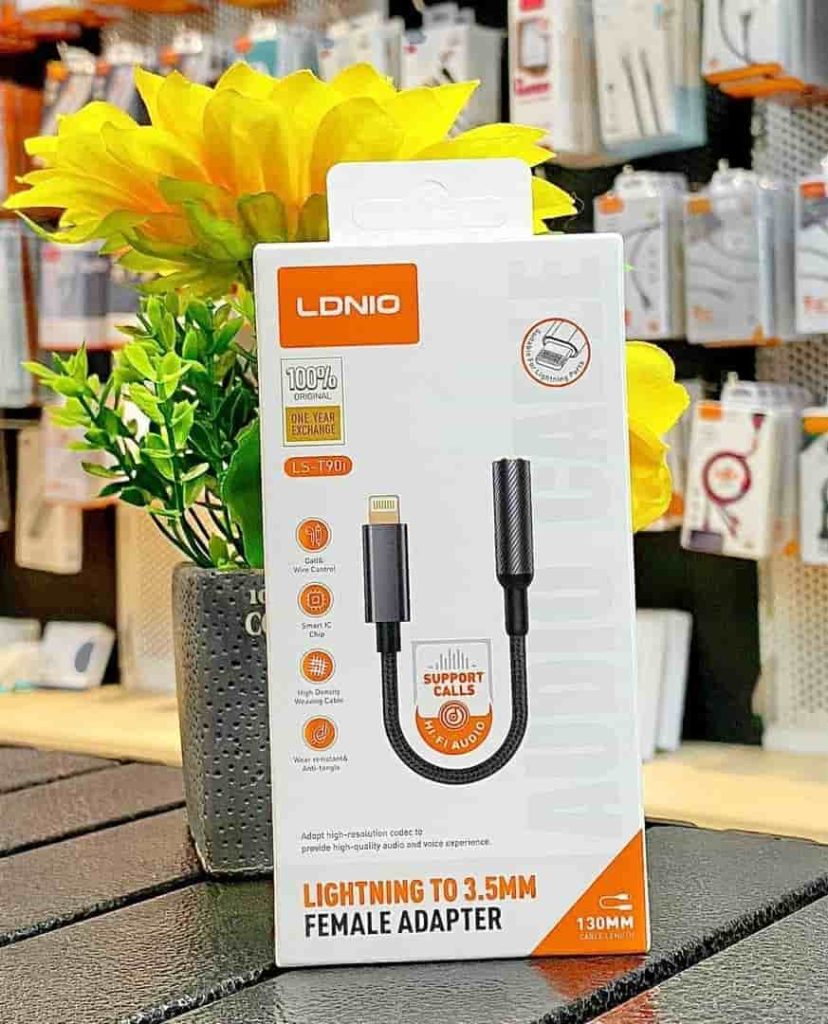 Ldnio LS-T90i Lightning To 3.5mm Female Adapter Hi-Fi Audio Calls Supported