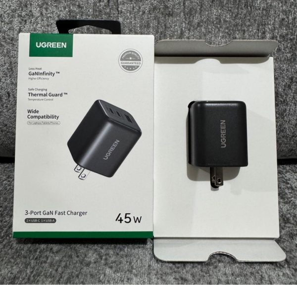 UGREEN X527 45W 3-Port GaN Fast Charger