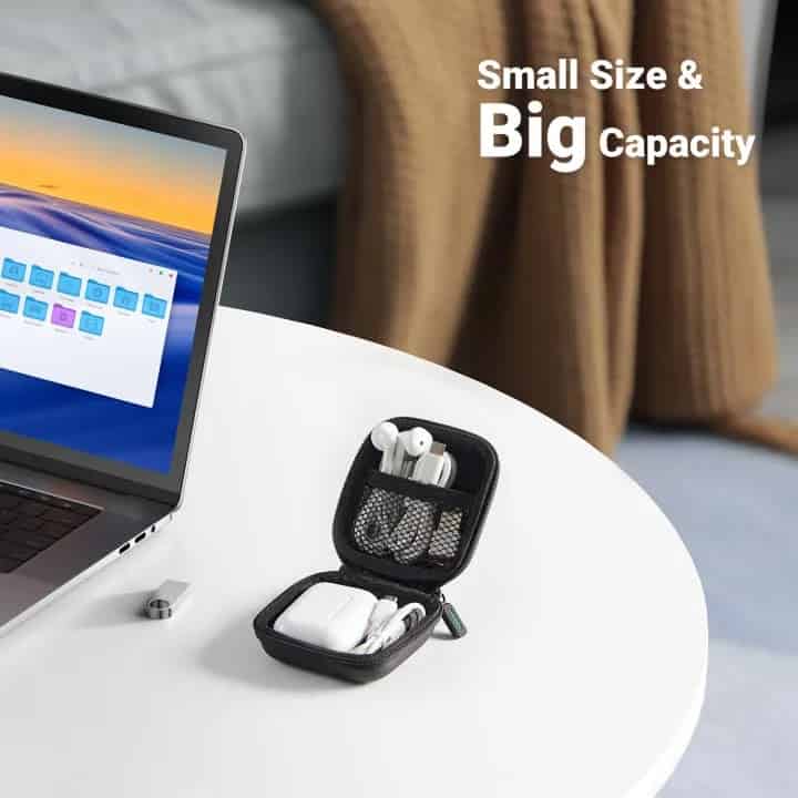 UGREEN LP128 Earphone Storage Bag